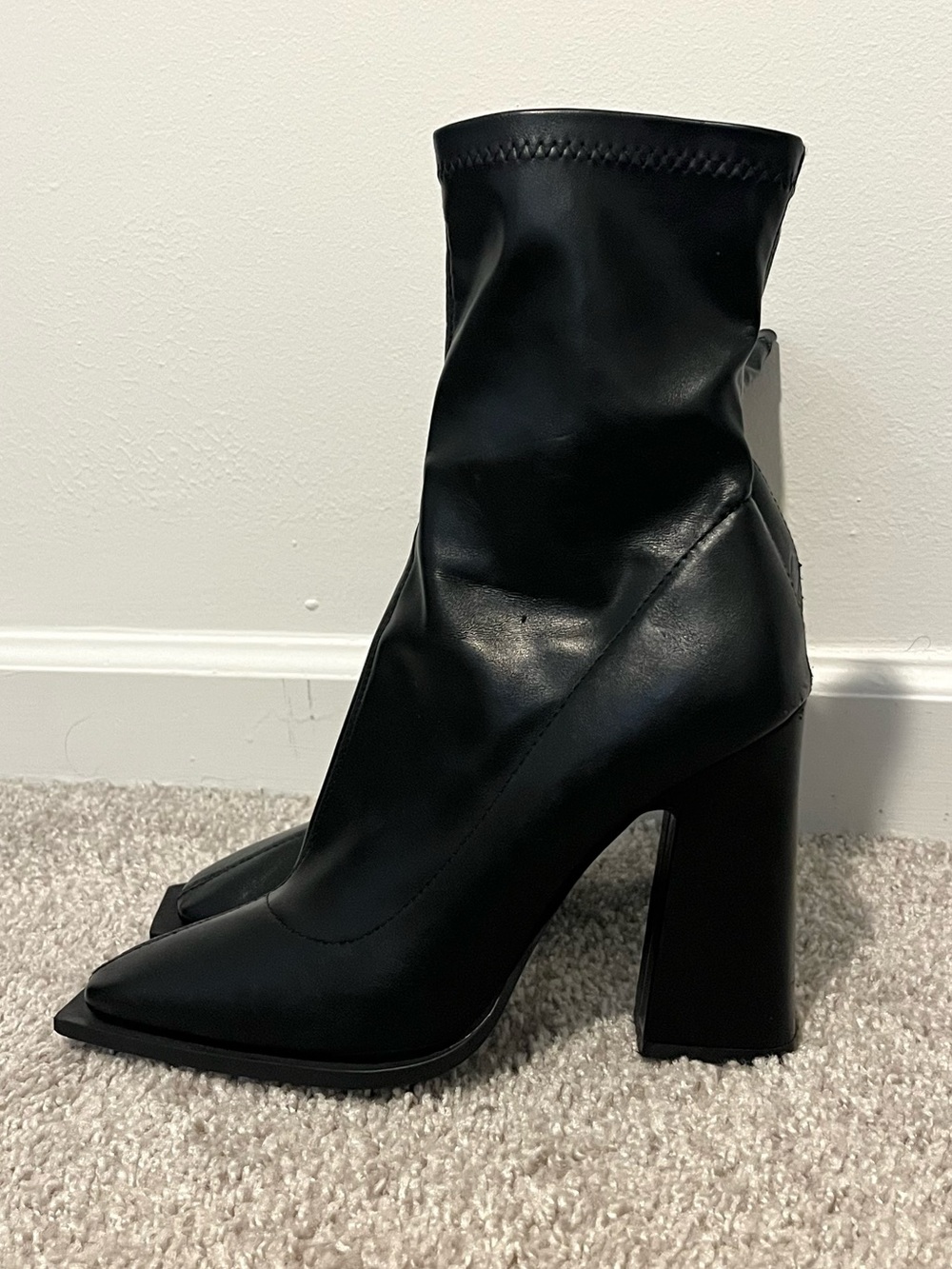 Princess Polly Black Leather Ankle Boots with Heel Women’s Size 8